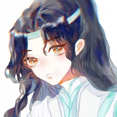 凌晨街头遇伤者长裙小姐姐挺身而出